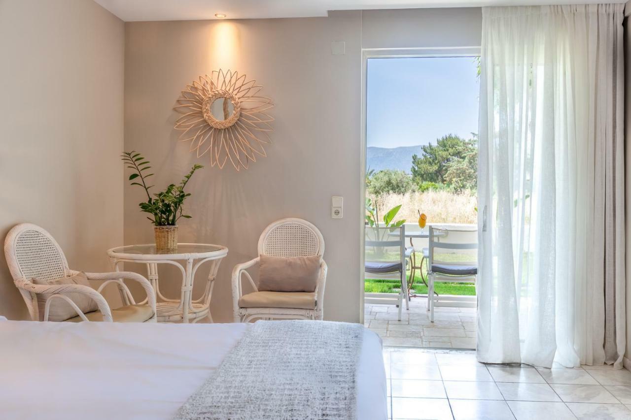 Drossia Palms Hotel And Nisos Beach Suites Malia Habitación foto